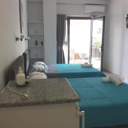 Kathy Lejlighedshotel Leptokaryá